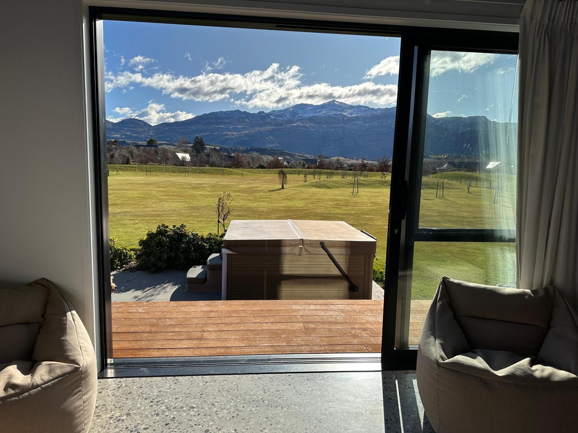 Guest House With A Stunning View แฟรงค์ตัน ภายนอก รูปภาพ